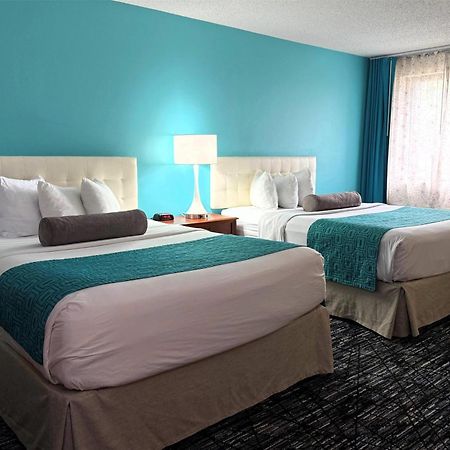 Howard Johnson By Wyndham Evansville East Exterior photo