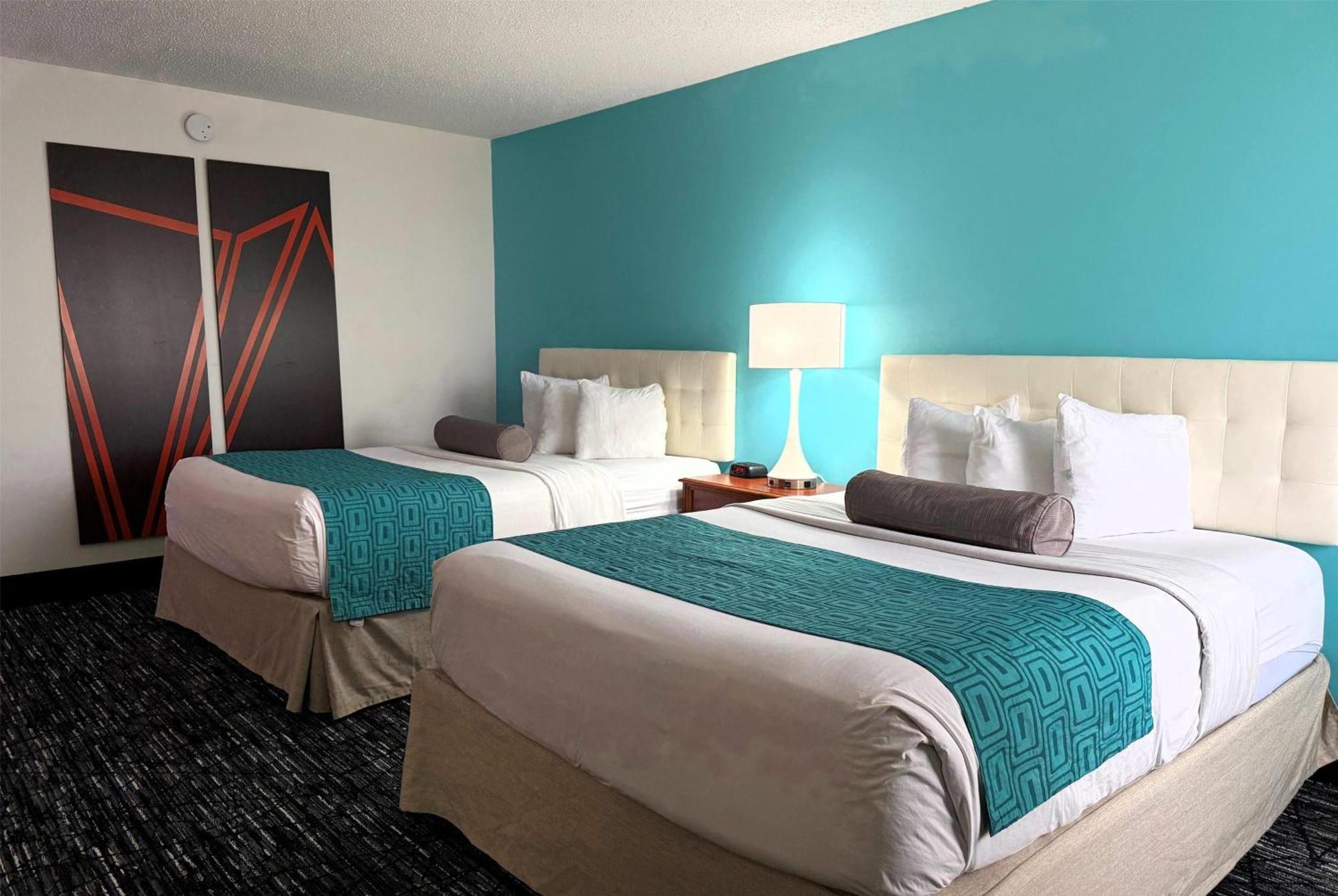 Howard Johnson By Wyndham Evansville East Exterior photo